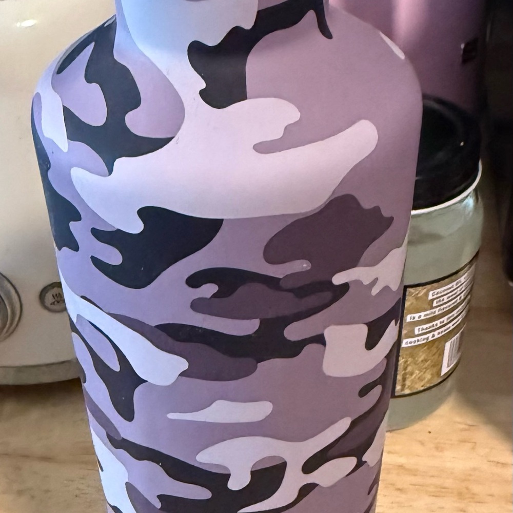 Brumate Mauve Camo sports bottle